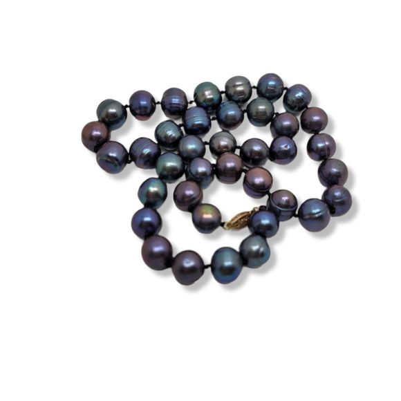 Genuine Round Circlet Peacock Black Cultured Pearls Hand tied 18" - Picture 2 of 5